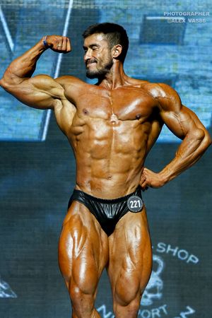 CLASSIC PHYSIQUE +178